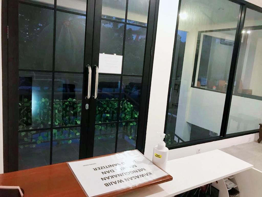 Nyenyak Mrt Lebak Bulus Simatupang Jacarta Exterior foto